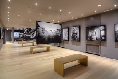 Representatives of various ethnic groups from 18 municipalities in BiH visited the Gallery 11/07/95